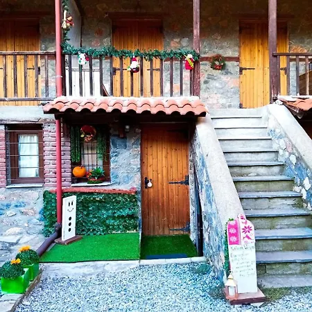 シャレー Kaimak Whisper *